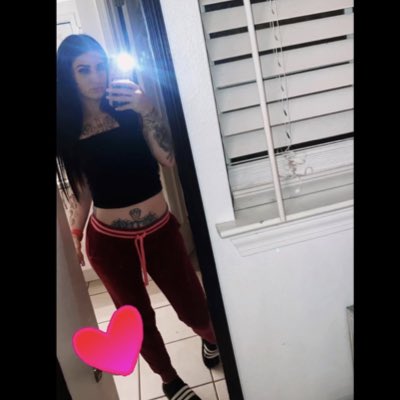 k_n1castro's tweet photo. #NewProfilePic https://t.co/YvVtJ2aISq