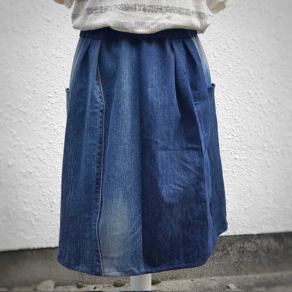 mitsuinami's tweet photo. デニム集合スカートwebshopにアップしました◎
シンプルにみえて実は人と違うんだからね！っというこっそり個性的さんにオススメ。
可愛いこができました。
https://t.co/0JuSGTc2S2 https://t.co/3T8ATbPQMI