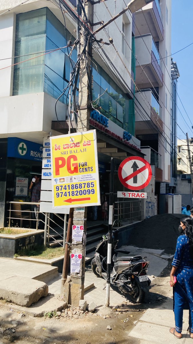 JaganathanVP's tweet photo. @AddlCPTraffic @CMofKarnataka @JnagarTr  i'm writing this tweet for the awareness. i went to Precision Diagnostics this morning due to high fever and RTPCR test. I parked my bike just at the entrance of the center. there is no parking info. https://t.co/f2u4elv0wN