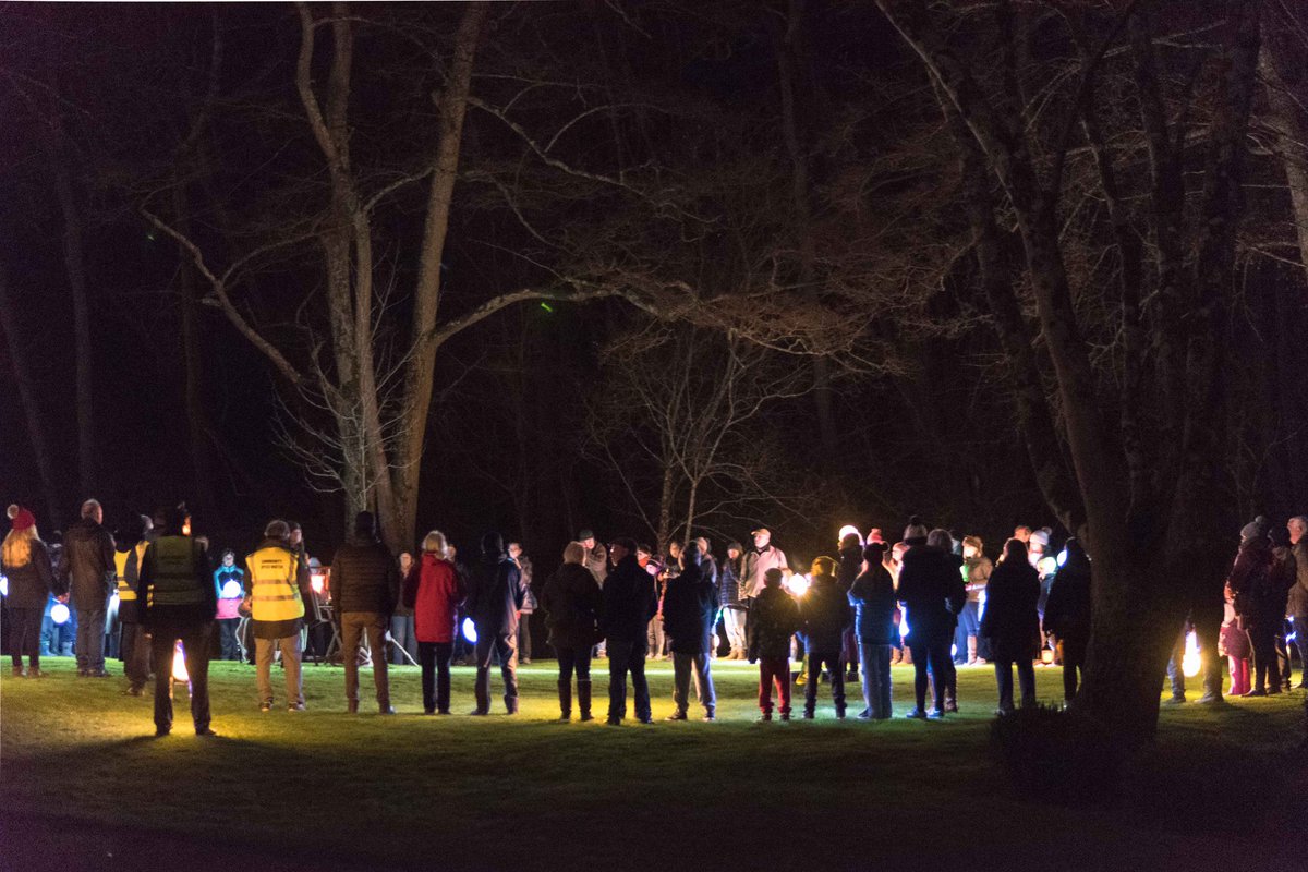 AndyRT's tweet photo. Here’s a couple great photos from the moving celebration of mid winter at @VisitAmesbury after lighting the Solstice Lantern at @EH_Stonehenge on 20th December 2021 and Mary, the Solstice fairy (lantern bearer) pictures taken by Tom Lyons. https://t.co/QW0r6QYa4F