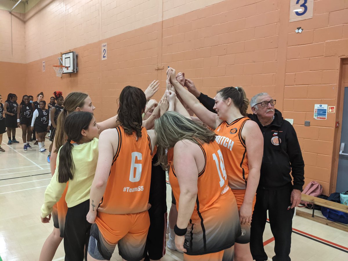 Redditchbball's tweet photo. Redditch basketballs women’s team remain undefeated after the W against Wolverhampton last night 🙌🏻🏀 let’s keep it up ladies 💪🏼 https://t.co/QfVLovc7Hj