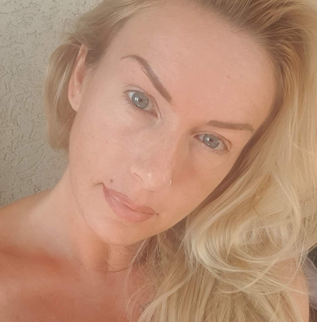 Good morning everyone 🥰🥰