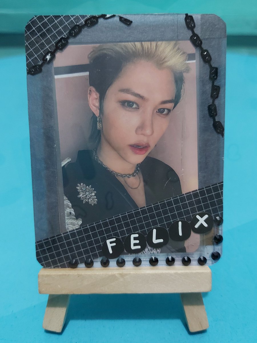 yyongbokcart's tweet photo. 🛒 felix noeasy jwc pc
💌 @_jenkyutie #jenkyutiecheck
˚♡ ⋆｡˚ #chihappymails ˚ ｡⋆ ♡˚     

yongbok manok is finally home !! super bilis umuwi kinikilig ako . . thank u for letting me adopt yongbokie @_jenkyutie !! thank u rin for the freebies, pati don kinikilig ako hehe. https://t.co/9syI7fi9oG