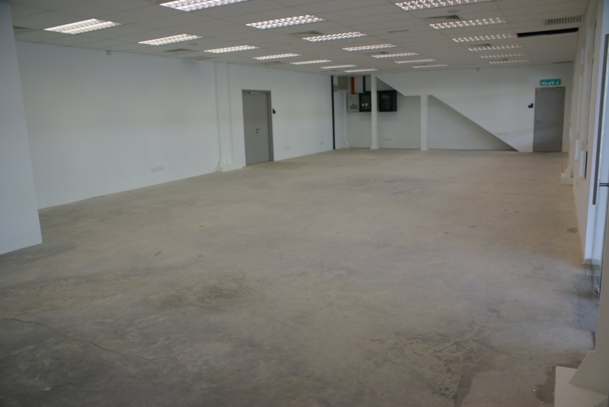 LangsatOSC's tweet photo. LOSC also provides top quality rental offices that are perfect for any company or startup on a budget. Our flexible terms and customizable packages to suits your unique needs.

Contact us to learn more about our rental offices, the services and amenities we include.
#officerental https://t.co/Mix4akzrHZ