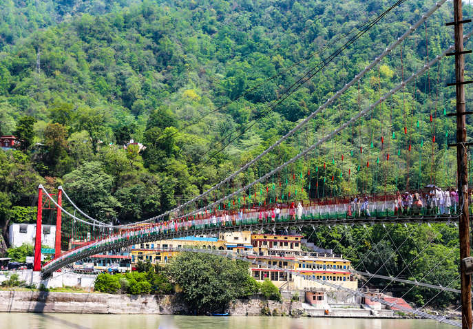 GhumIndiaGhum's tweet photo. This is the 3rd most popular #daytrip from Delhi after the same day #agratrip and #jaipur day trip from Delhi. This day trip includes two of two most visited religious cities of India. Both #Rishikesh and #Haridwar hold very important places in India: https://t.co/zq56Q6U6pk https://t.co/29GYfD1jns