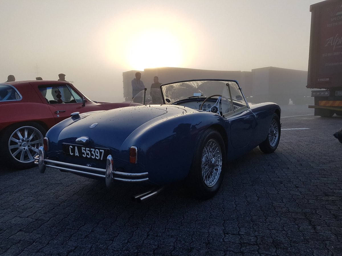 BrettAtLarge's tweet image. An AC Ace-Bristol. The Cobra’s esteemed, moneyed British father, according to @HemmingsNews 😁

What a joy to see one in the flesh #AC #ACBristol #ACAce #Cobra #classiccars #carspotting