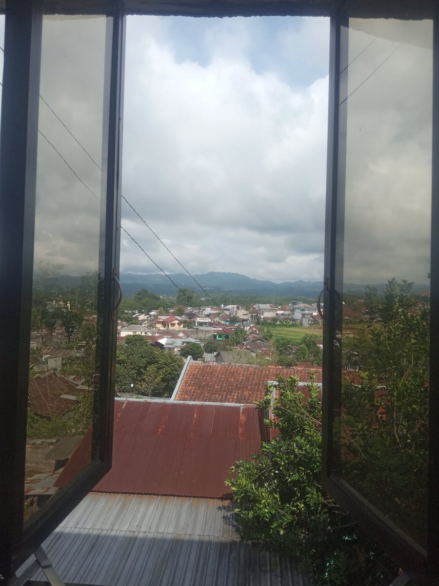 BariekW's tweet photo. Pijat kepala, totok wajah, pijat dan urut badan,tangan, terapi kejantanan, terapi muskuler(otot kecetit,otot ketarik,kseleo) refleksi dan bekam full 3 jam komplit 082324830021,menowo rep pejetan seng puas,penak tor jooos pokmen https://t.co/JIrdIeq27s