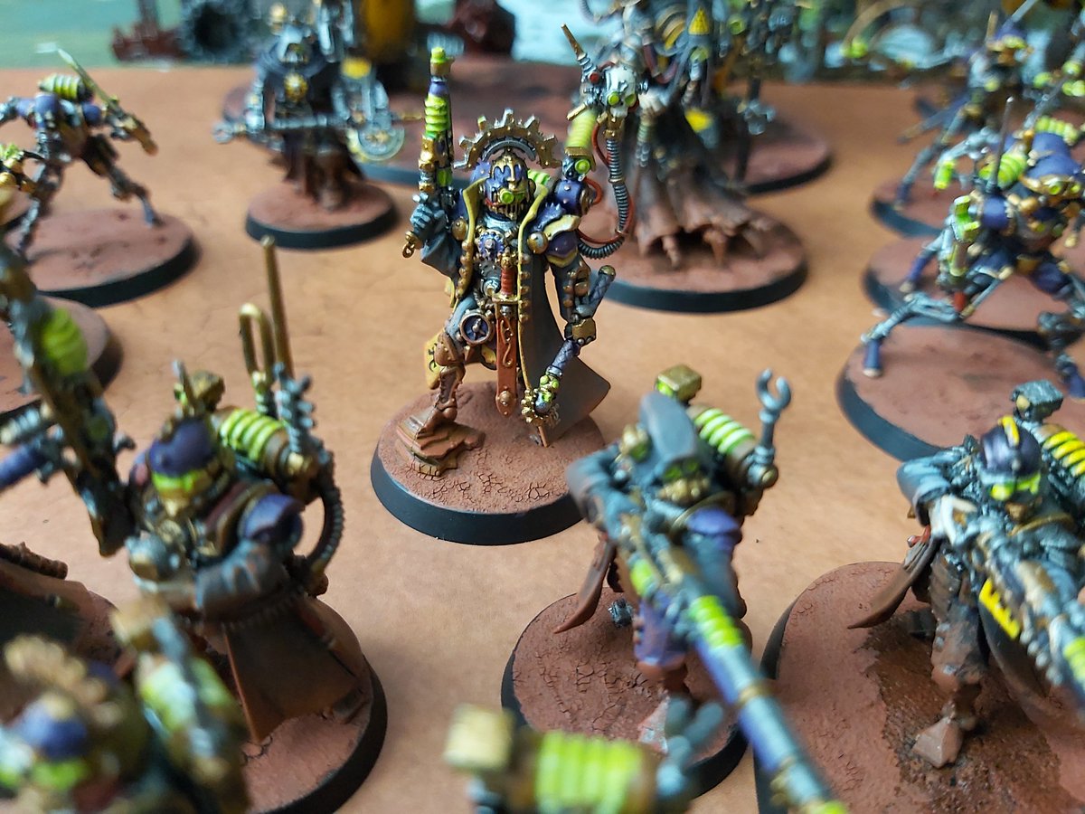 NightHorrible's tweet photo. Skitarii Marshall ready to keep the #AdeptusMechanicus boys and girls in line ⚙
Joins a unit of Rangers and a Dunecrawler as the Maniple expands...

#GamesWorkshop
#WarhammerCommunity
#Warhammer40k
#40k https://t.co/CnSC8mLB8r