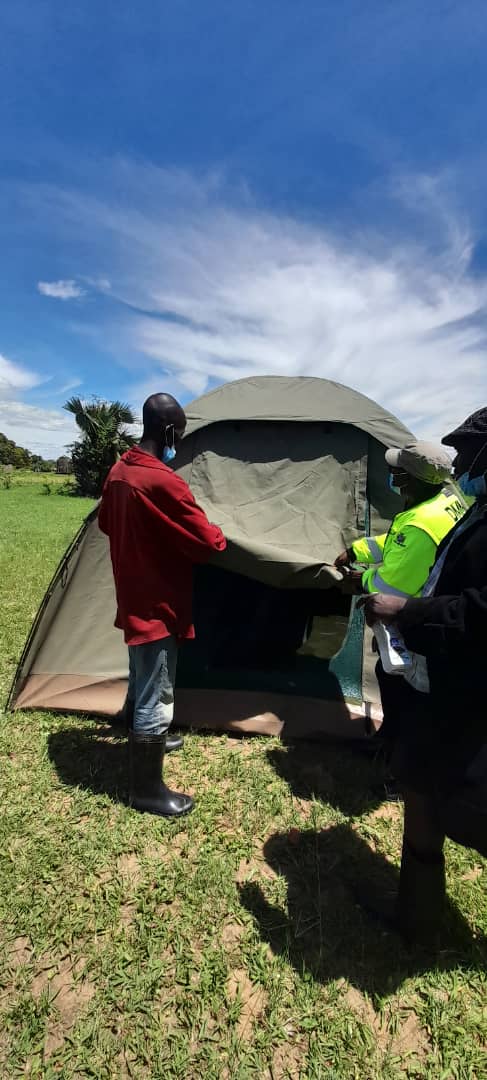 DMMUZambia's tweet photo. DMMU with stakeholders currently responding to the flooding situation in Namwala, Southern Province. Approximately 3,000 households have been affected. 17.01.2022 https://t.co/94LKy3UY6d