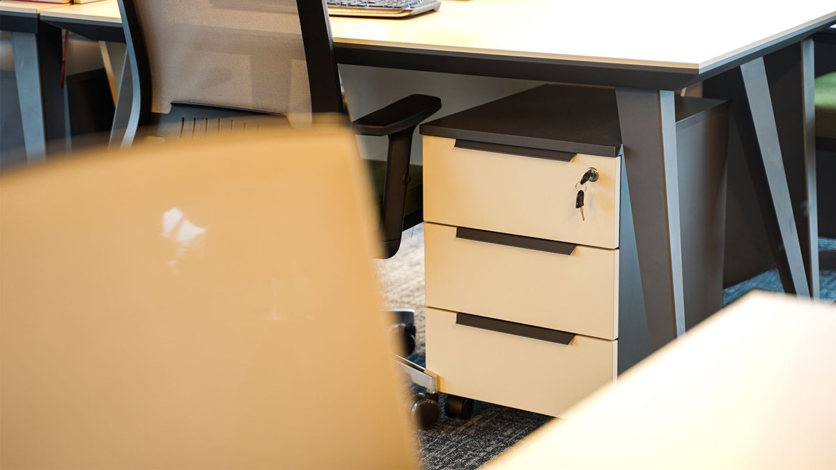CaginOfis's tweet photo. Tidy, tüm ofis çalışma alanlarında depolama ihtiyaçlarınıza efektif bir çözüm sunar.
~
Tidy offers an effective solution to your storage needs in all office work areas.

https://t.co/vYWs3quJKk

#ÇağınOfis #ofismobilyaları #ofisdepolama #officefurniture #officecabinets #storage https://t.co/kdgquTlKE1