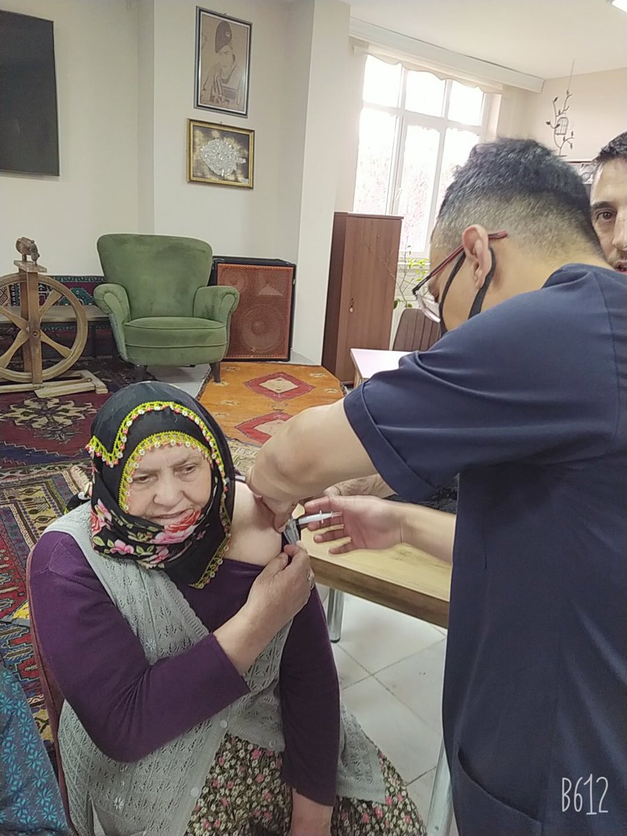 acshbyagb's tweet photo. Bor Ahmet Kuddusi Huzurevi ve Rehabilitasyon Merkezi’nde kalan sakinlerimizin 4. doz aşıları tamamlanmıştır.
@tcailesosyal 
@ashb_eyhgm https://t.co/qu2XMw7piK