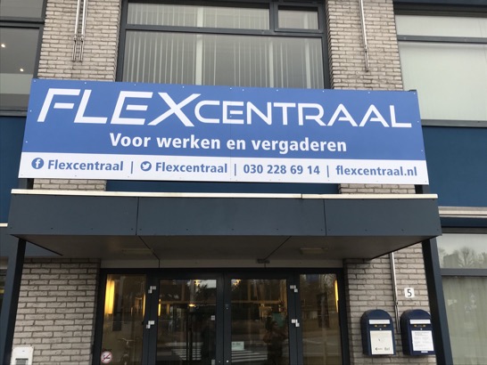 flexcentraal's tweet photo. vanaf maandag 17-1 gaan we weer (beperkt) open, wil je komen #flexwerken laat het dan aan ons weten! #Vergaderingen kunnen ook op anderhalve meter afstand plaatsvinden!
Je kan ons bereiken via 030 2286914 of via de mail info@flexcentraal.nl https://t.co/yC1Om8ZBay
