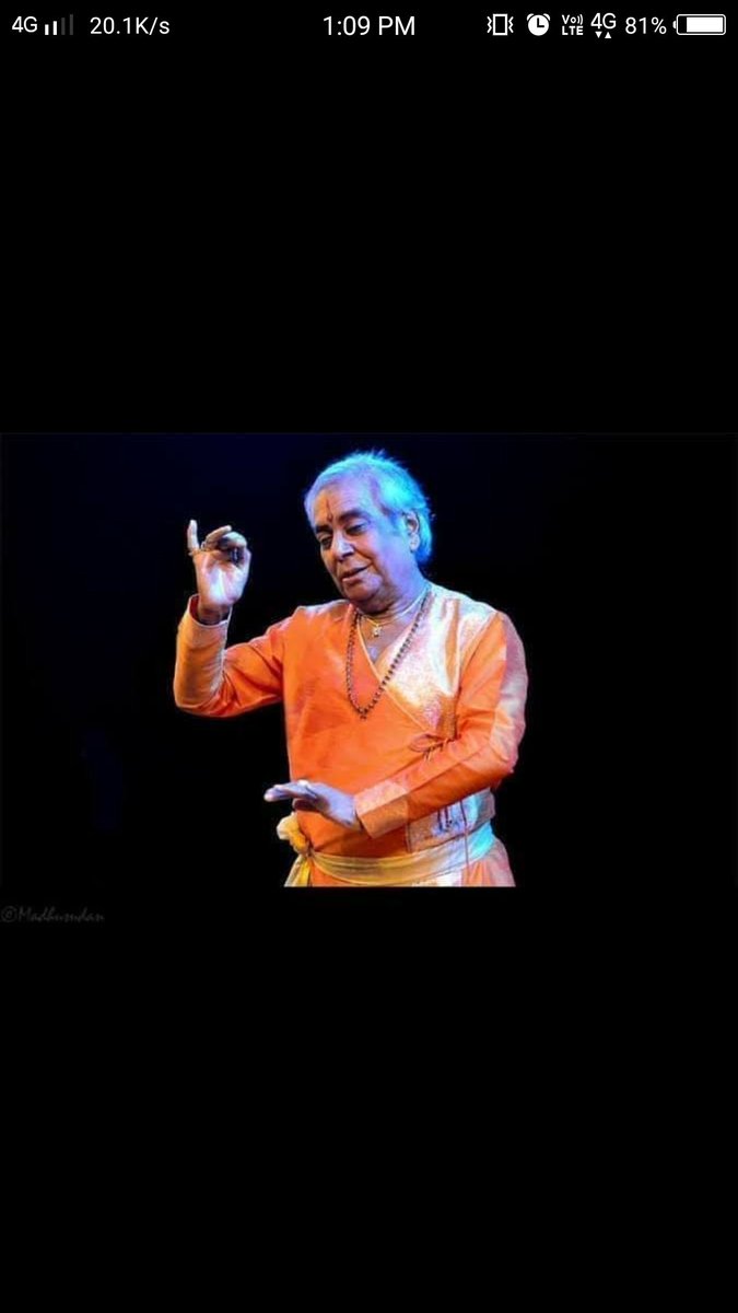 Soniyav39734839's tweet photo. भारतीय नृत्य कला को विश्व में विशिष्ट पहचान दिलाने और प्रतिष्ठित करने वाले कथक सम्राट, पद्म विभूषण पंडित बिरजू महाराज जी के रूप में देश ने अपने एक अनमोल रत्न को खो दिया।
उनका जाना संपूर्ण कला जगत के लिए अपूरणीय क्षति है। ईश्वर उन्हें अपने श्रीचरणों में स्थान दें।  
।। ॐ शांति ।। https://t.co/LHscOI601D