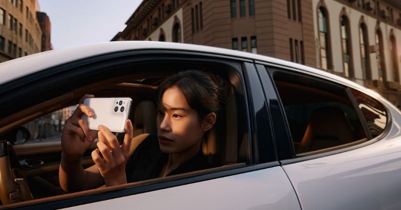 oppo's tweet photo. Keen to have a front-row seat at our next launch? 📱 Not shy about the tech you love? 🗣️ Want a chance to become part of OPPO's first ever Twitter Space? 📣 

Here's your chance as we're looking for TWO followers to share the spotlight with us!