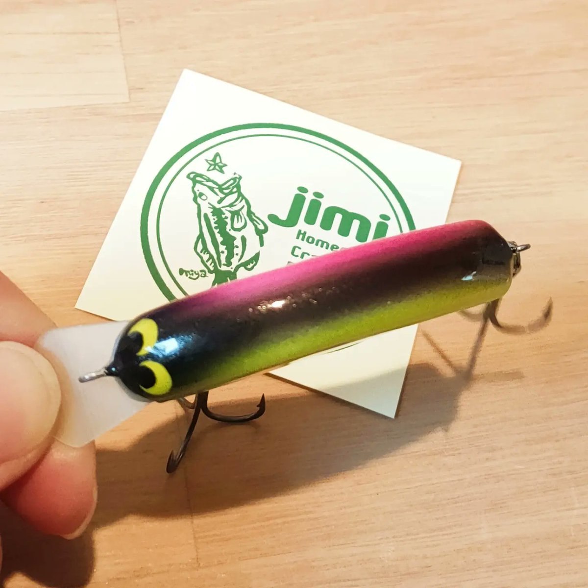 watada_boo's tweet photo. #Jimi
#JohnnyBee
#ミステイク
テストを重ねた
フラットサイドとの事です!
シュッとしたクランクね☆
使うのが楽しみです!
スイムチェクルアーが
増えて楽しみ満載ね♪ https://t.co/n5EIW8KL69