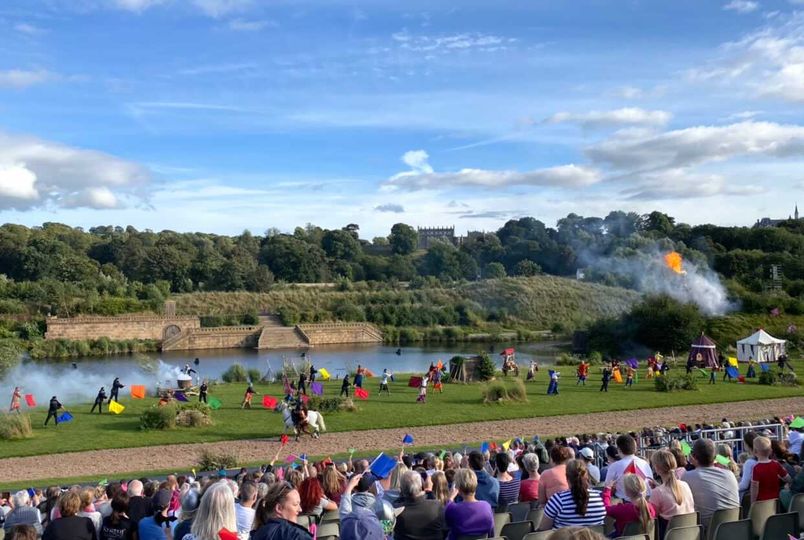 Charge through #BlueMonday by making a list of all the incredible #experiences you want to have in 2022! We might be a little biased by we'd definitely put booking a ticket for the Fina and #Kynren shows at the top!  bit.ly/339yrPa 

📸 good_life_up_north on Instagram