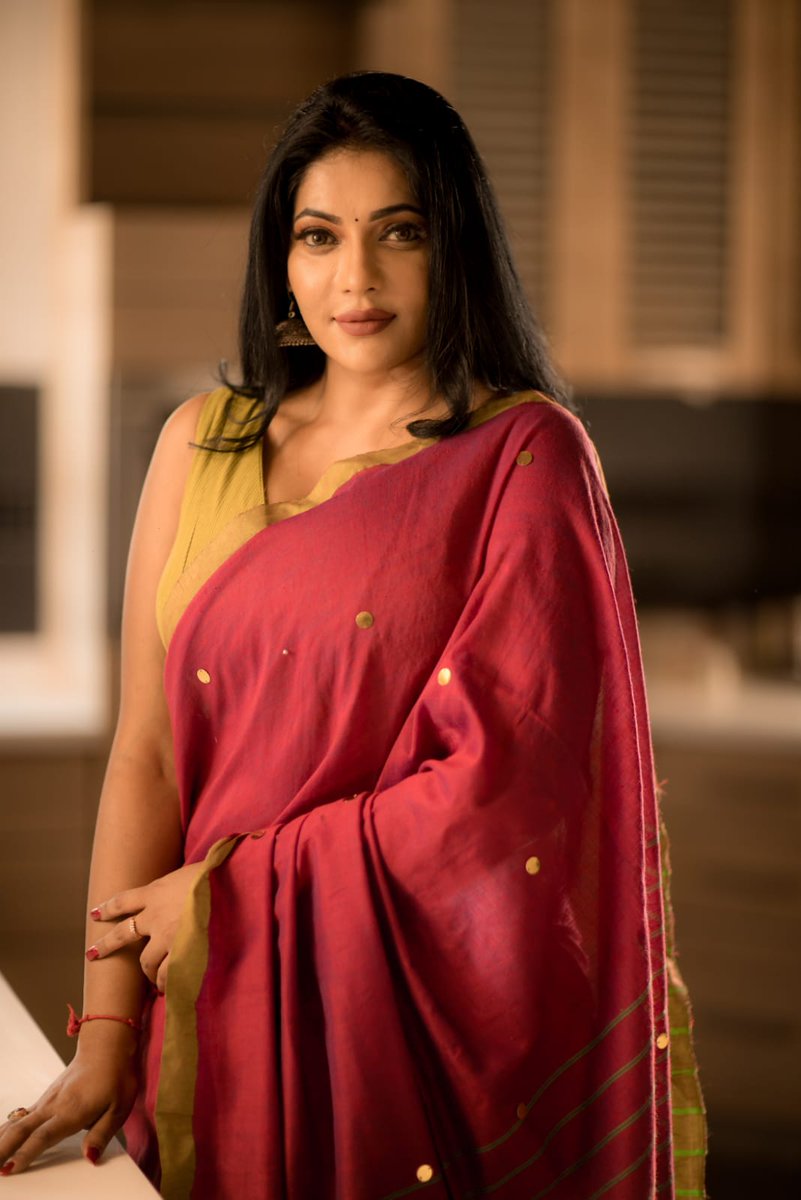 Cini_Mini1's tweet photo. #Reshmapasupeleti https://t.co/Q65kF7M0bS