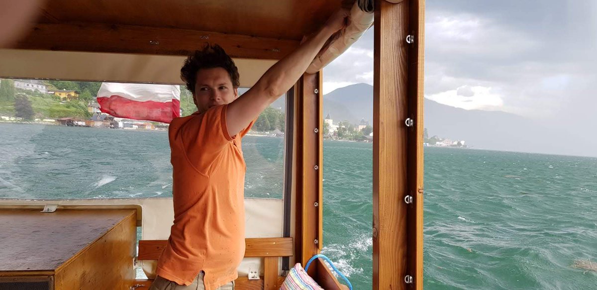 AlexStrachwitz's tweet photo. @Rainmaker1973 I was there that very moment, on a boat right next to it!
When we saw the slow-mo, we were stunned... https://t.co/KUrCh21tgP