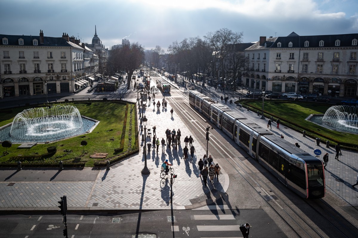 villedetours's tweet photo. Bonjour Tours et bonne semaine ! ☀️

#LundiMotivation #MondayMotivation https://t.co/d2jFcyFV4i