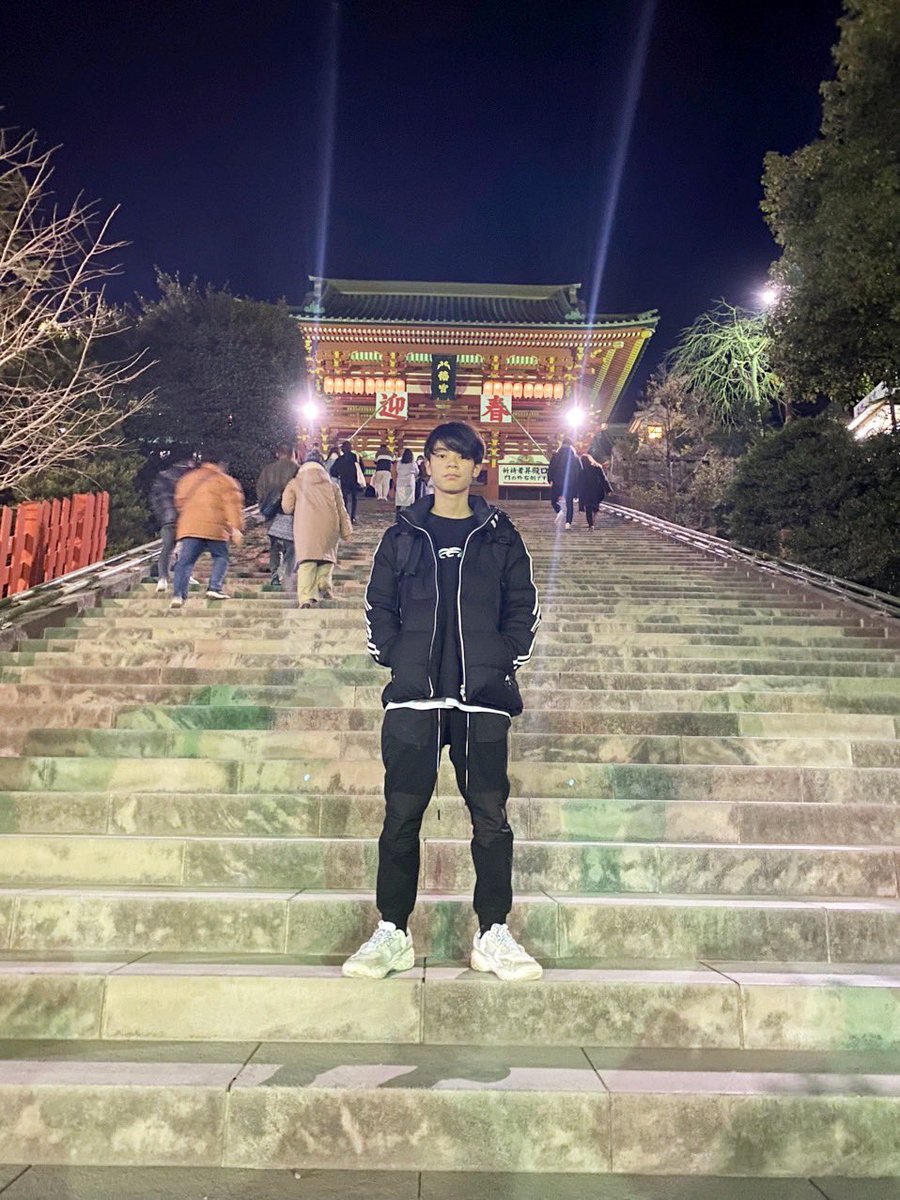 EDAMAMEOFFICIAL's tweet photo. バースデーブログとツイッターにコメントしてくれたみんなありがとうございます！いいねもRTもいっぱいあって嬉しい☺️
このご恩は一生…‼︎! 忘れません‼︎!
あとﾃﾞｲｳﾞｨｯd ｵｯﾄｩ飲んだよ
甘いジュース嫌いなんだけど
これは甘すぎず手軽にﾌﾚｪｪｪｯｼｭを楽しめてうまし🌱Keyon🐣#喜穏 https://t.co/58Geicathq