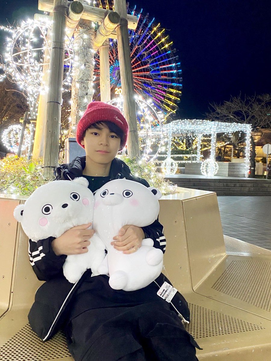 EDAMAMEOFFICIAL's tweet photo. バースデーブログとツイッターにコメントしてくれたみんなありがとうございます！いいねもRTもいっぱいあって嬉しい☺️
このご恩は一生…‼︎! 忘れません‼︎!
あとﾃﾞｲｳﾞｨｯd ｵｯﾄｩ飲んだよ
甘いジュース嫌いなんだけど
これは甘すぎず手軽にﾌﾚｪｪｪｯｼｭを楽しめてうまし🌱Keyon🐣#喜穏 https://t.co/58Geicathq