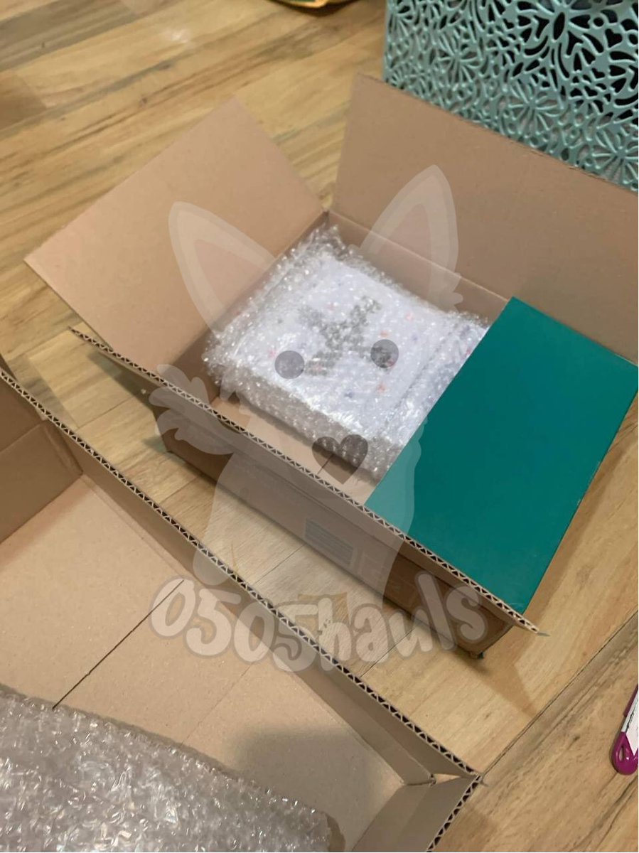 0505hauls's tweet photo. #0505updates
re: minisode r sealed
our consol received the albums already & for transparency, there are 20 minisode albums on our kr address + the box will most likely be shipped out by first week of february ๐
should you have any questions, feel free to send me a dm ! https://t.co/IEnXpnesrA