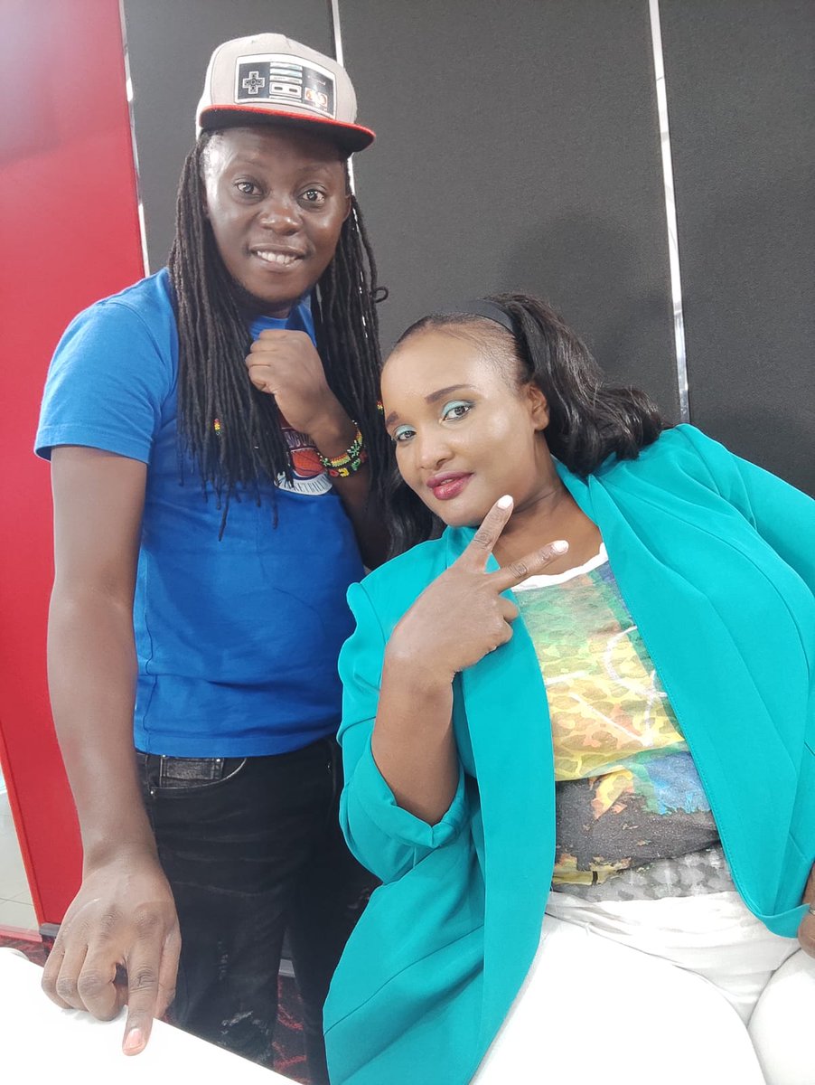 #vybeayard wozza! Mlisema monday kama friday wakuu? Happy new week Tebu monchoka itubambe ukitupeleka na rada ya Hustle yako <a href="/VybezRadioKE/">Vybez Radio</a>  tuko na <a href="/deejaypatiz/">DEEJAY PATIZ</a> kasongee