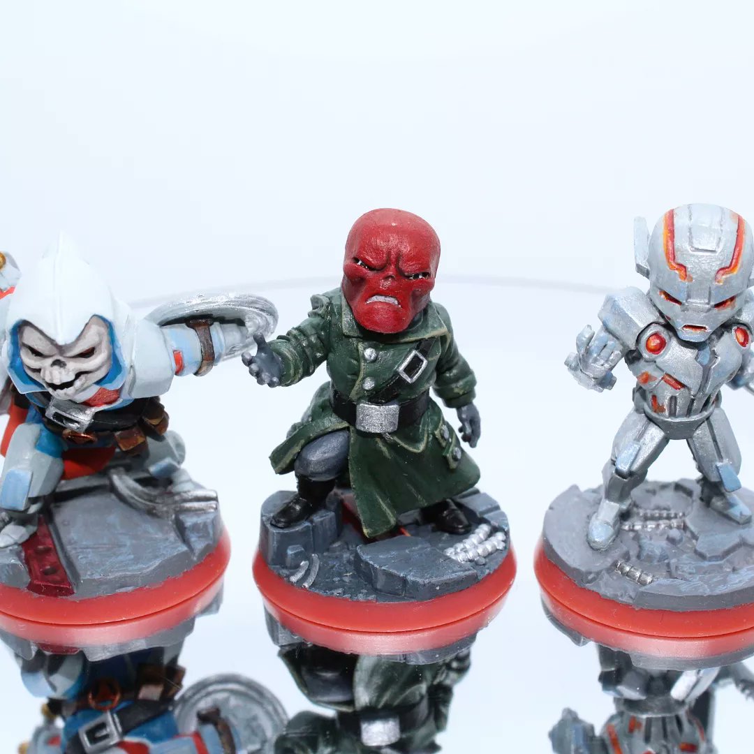 Jkc_studios's tweet photo. Core box Villians - Marvel United 

#marvelunited #marvelunitedboardgame
#marvel #miniatures #miniaturepainting #cmongames #avengers #paintingmarvelunited #bigchildcreatives #boardgames 
#villians #redskull #taskmaster #ultron https://t.co/uLhvQNHLmt