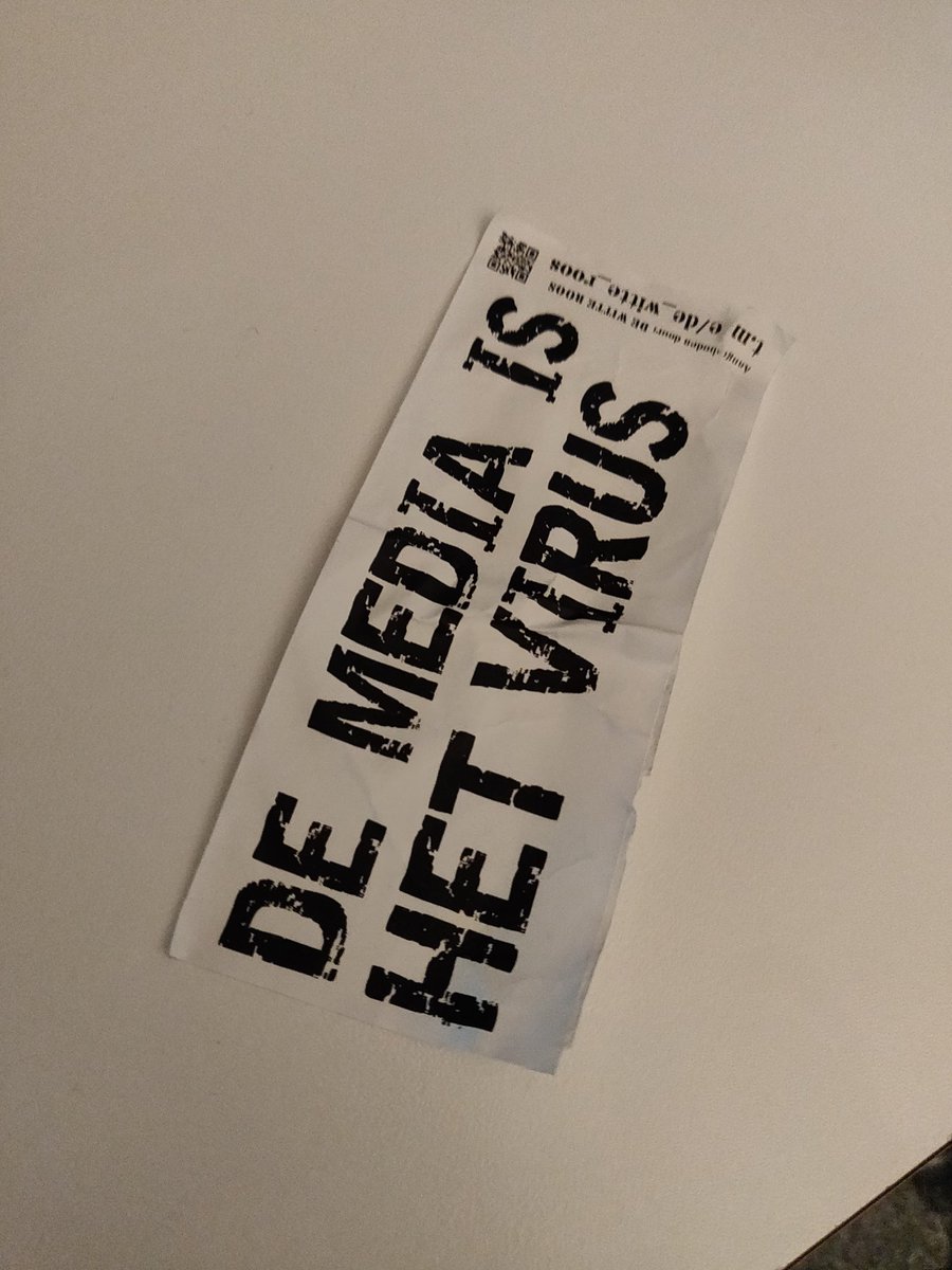 Aan de man in de anti-vaccinatiebetoging in Brugge: media is het <meervoud> van medium.