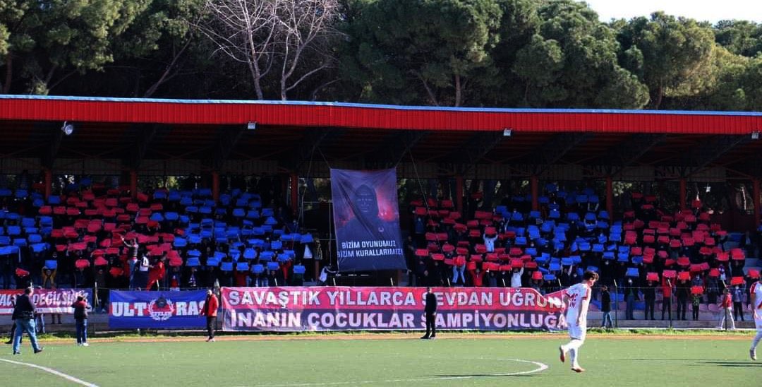 ArkaBesliForum's tweet photo. İzmir SAL | Ödemişspor - Tire Bld

Sevdanın ligi olmaz! https://t.co/zwHmKP9C0f