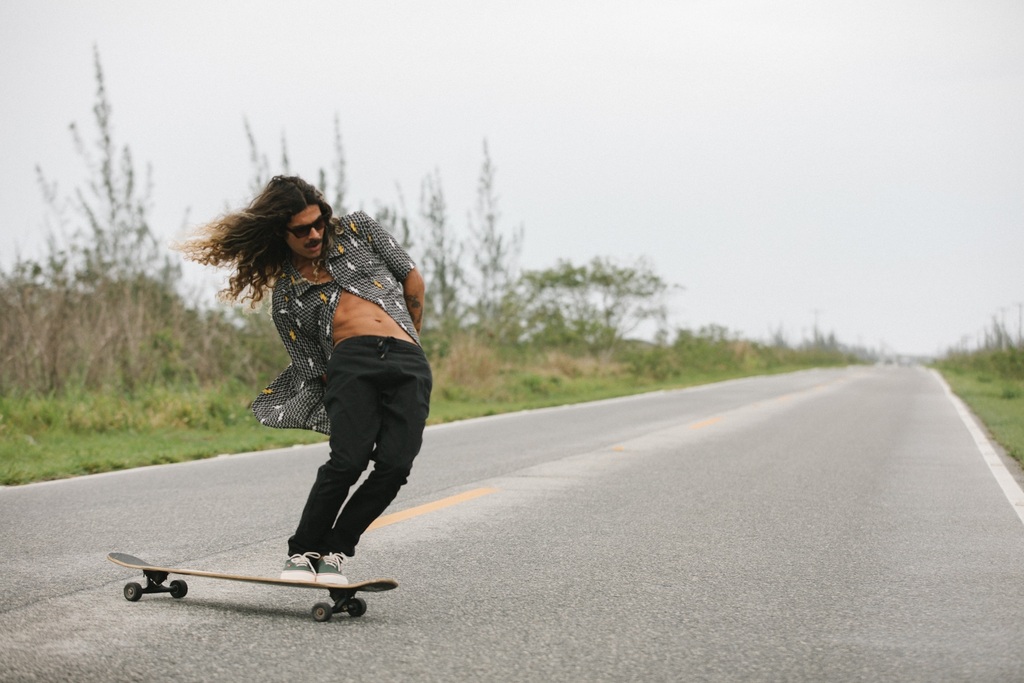 soundscolours's tweet photo. An Interview with Brenno Brélvis about Longboarding and Malandragem https://t.co/48CjeIWQN0 https://t.co/tdYkxwkhrp