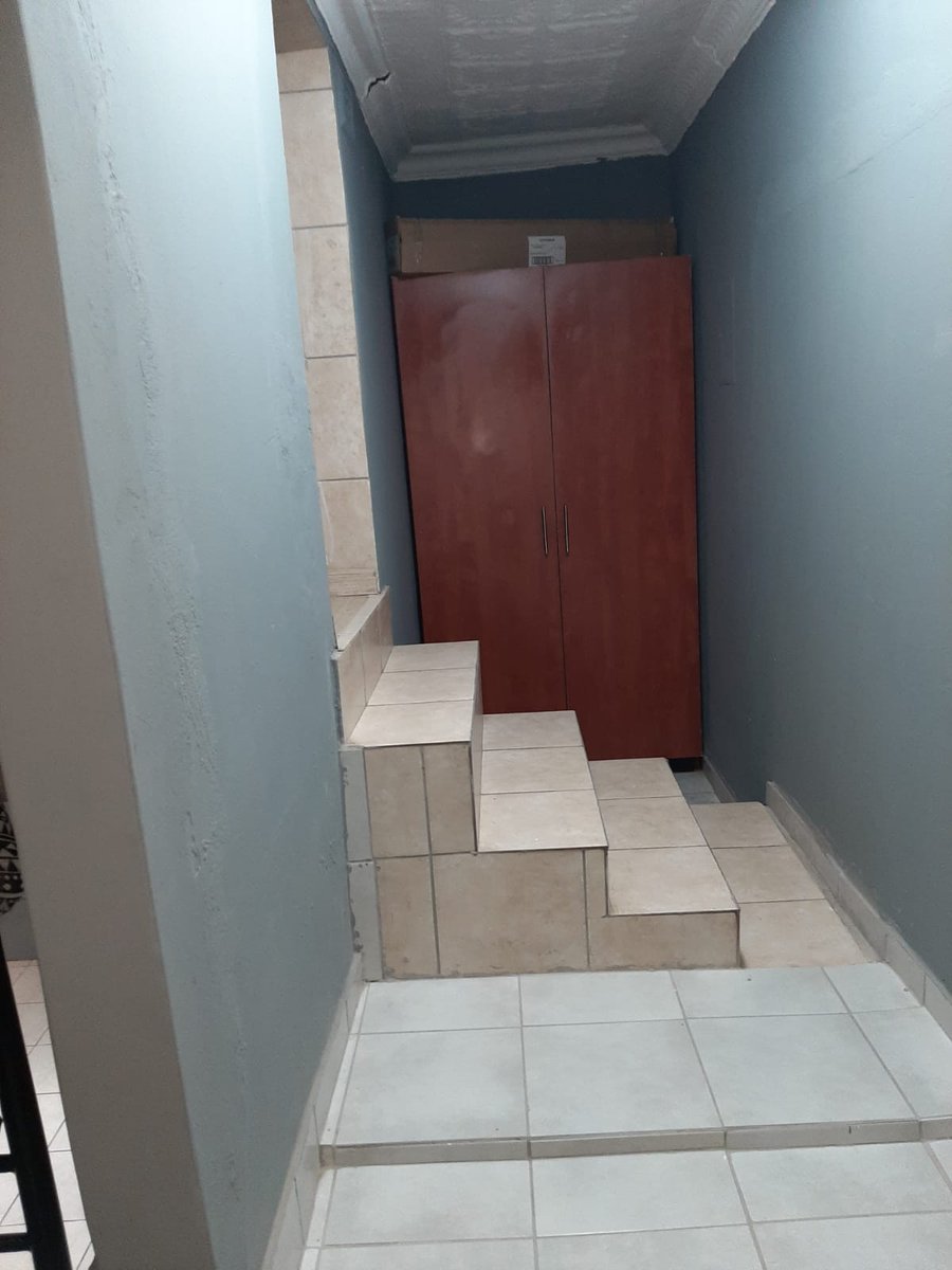 Michel_GroupSA's tweet photo. Please contact 079 527 1071 to secure your viewing! This could be your new home 🏡 💡🚗
#michelpropertymanagement #rent #singleroom https://t.co/H583Wb6cL4