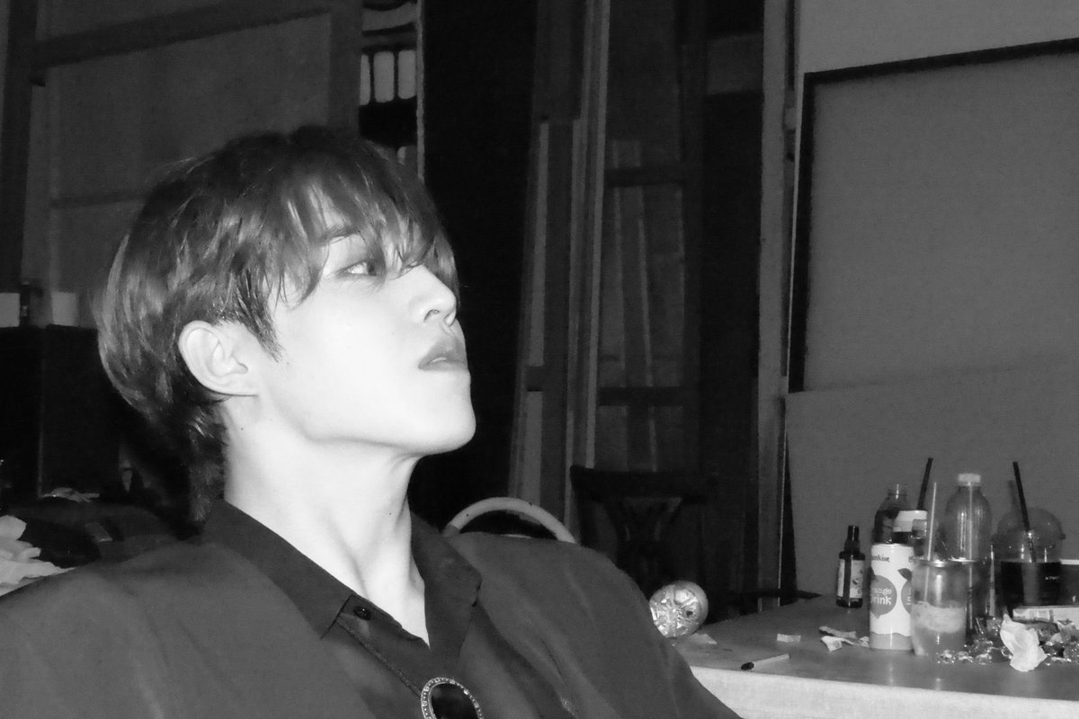 domcheol's tweet photo. ik seungcheol was fully aware of the damage brought upon these photos he posted https://t.co/WolPLggj4l