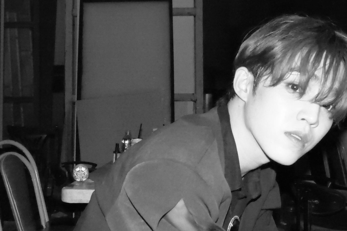 domcheol's tweet photo. ik seungcheol was fully aware of the damage brought upon these photos he posted https://t.co/WolPLggj4l