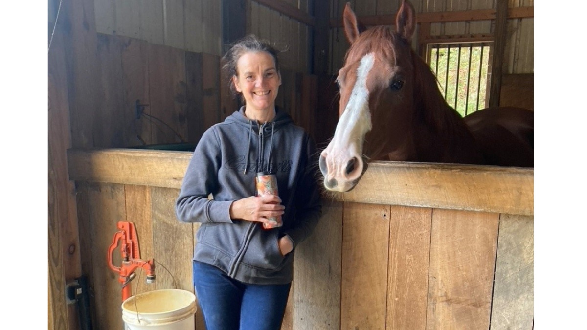 Welcome back, Katharina! 🇺🇸
Eigentlich arbeitet Katharina Gleißberg schon seit über 23 Jahren für mediaman! 😳
Vor 15 Jahren ist sie dann in die USA ausgewandert und war von dort aus remote für uns tätig. 
Schön, dass du wieder bei uns bist, und uns die Treue hältst! 😍