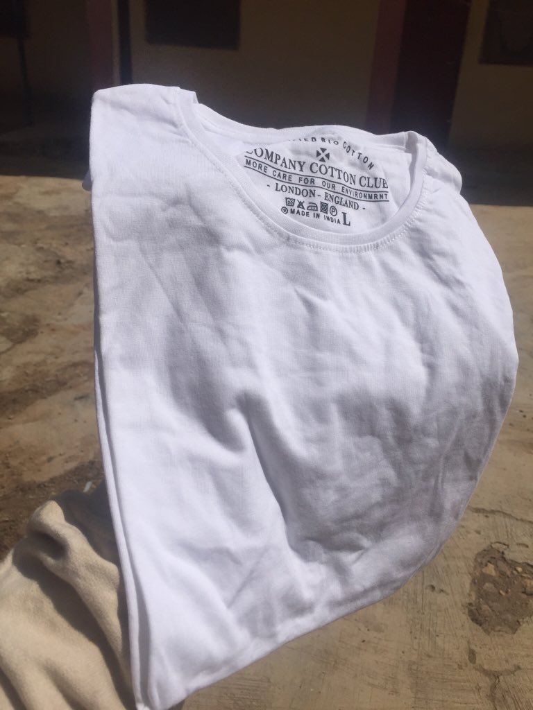 Makiscollection's tweet photo. Company cotton 

Plain t-shirts 

Price : 2,500

Pls kindly retweet 🙏🏾🙏🏾

https://t.co/RB25JN8ZNI https://t.co/df59bZLMUJ