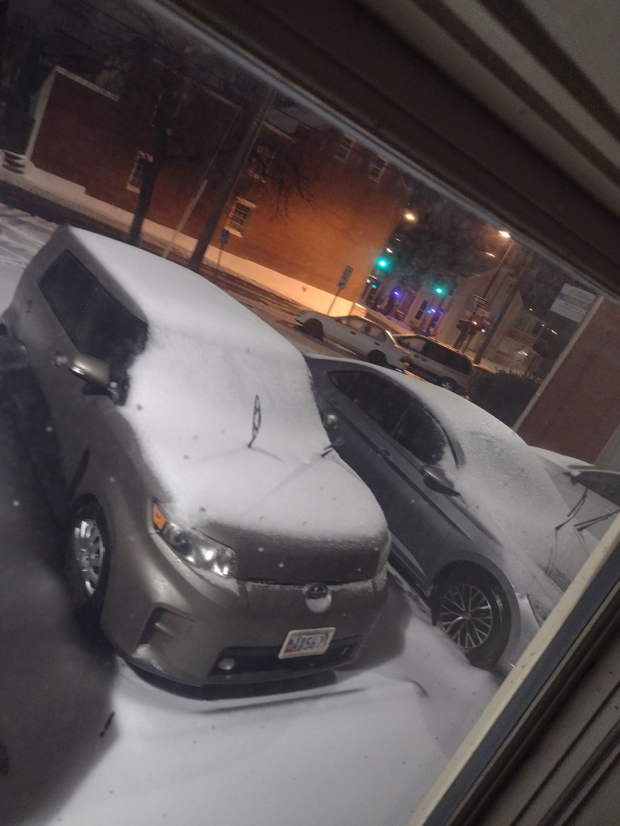 joe420522008's tweet photo. Finally home at 3am after plowing snow &amp; ice since 4pm I'm so drained Time to dab out &amp; pass out https://t.co/idOn8nsH0W