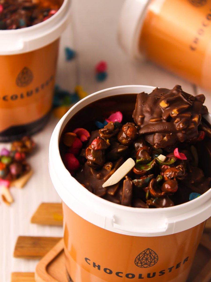 linoirino02's tweet photo. Open order untuk new batch chocoluster (chocojar+almond cluter)

Rm18 exc postage 

📍postage: rm8 (wm) | rm15 (em)

✅include freebies hehe.
🏷buy 2 tub can get paper bag exclusive

Sapa nak boleh dm i tau thankyou 💞
#pasarchocojar https://t.co/70sdtVHdnp