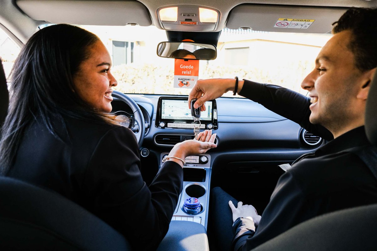 De meeste auto’s welke eind december zijn ingeleverd zijn inmiddels weer gereed en naar een berijder. Nieuw jaar, nieuwe start! Eind december zijn er wel 46% meer auto’s ingeleverd door berijders die zijn gewisseld van baan.

#fleetport #poolbeheer #nieuwjaar