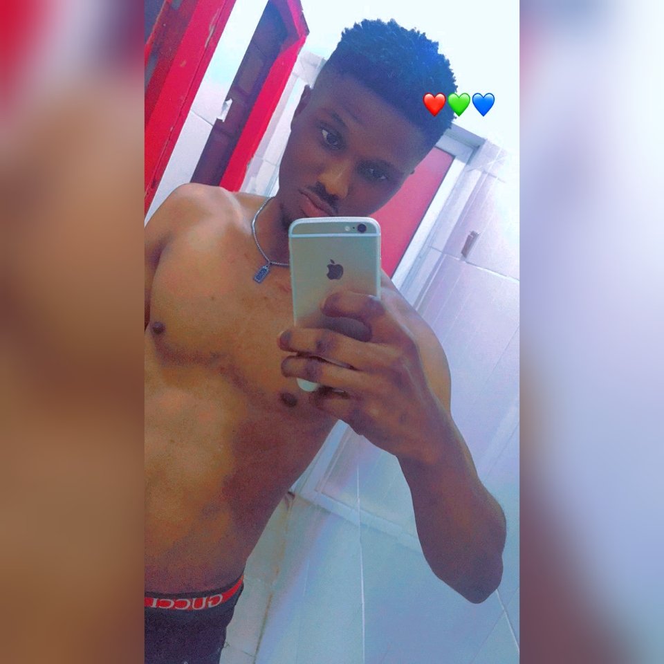 Davidfavour60's tweet photo. Life is once โ๐ผ live it wisely
#iamdavidfavour #kleanman #motivateyourself #mondaythoughts #twitter9ja https://t.co/c8aF419RLf