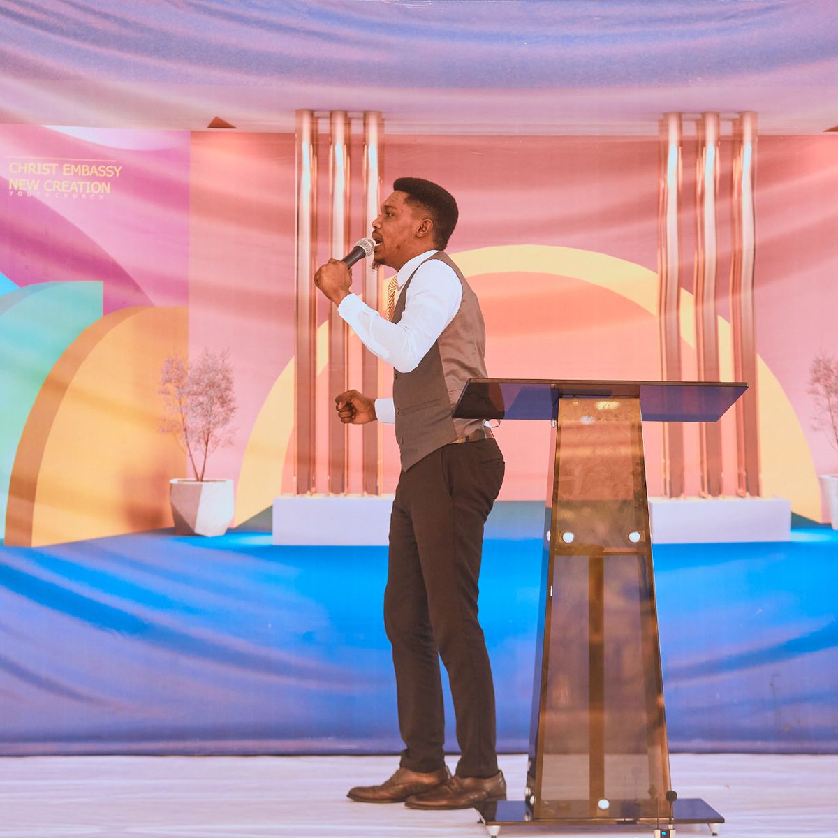 iampako3's tweet photo. SUCCESS in life is impacting your world with the investment of your PERSONALITY ~Pst Benny
#CENCYCLIFESTYLE
#development
#investment
#transformationsunday
#transformation https://t.co/EPio65BqMy