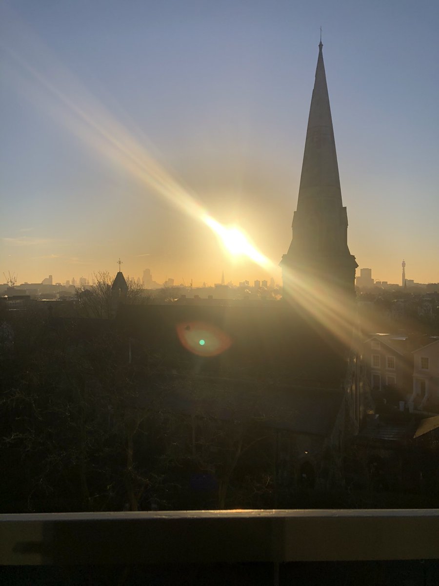 1michaelbell's tweet photo. @TSBreakfast morning …! Can you see me waving..!? https://t.co/3jPNw4bH7M