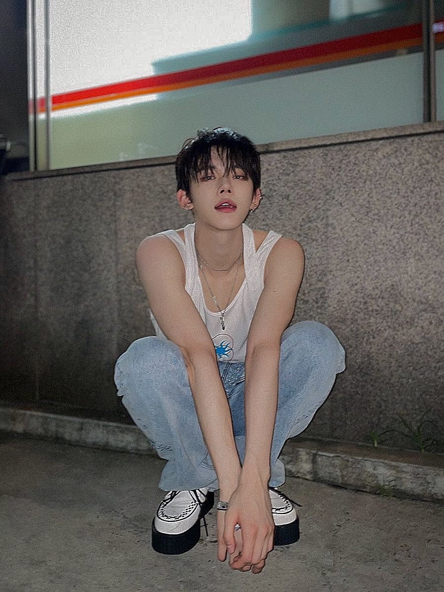 ㅤㅤㅤㅤㅤ
ㅤㅤㅤㅤ
             楓 水色 — kaede mizuiro.
             new  acc,  not new to rp.
             like and rt to be mutuals.
ㅤㅤㅤㅤㅤ
ㅤㅤㅤㅤ