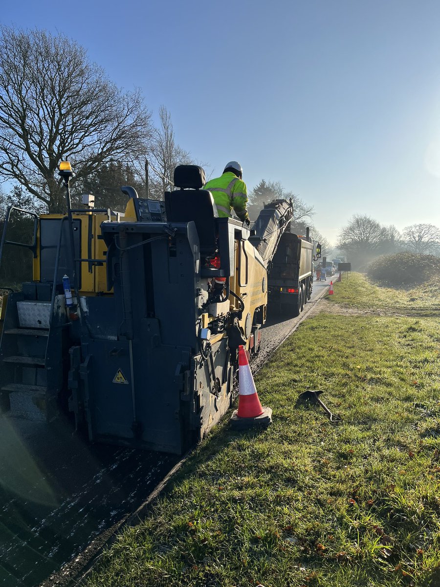 NRAsphalt's tweet photo. Plane out machine lay from Brooke last week 😀👍🏻 https://t.co/MmtWB8AePk