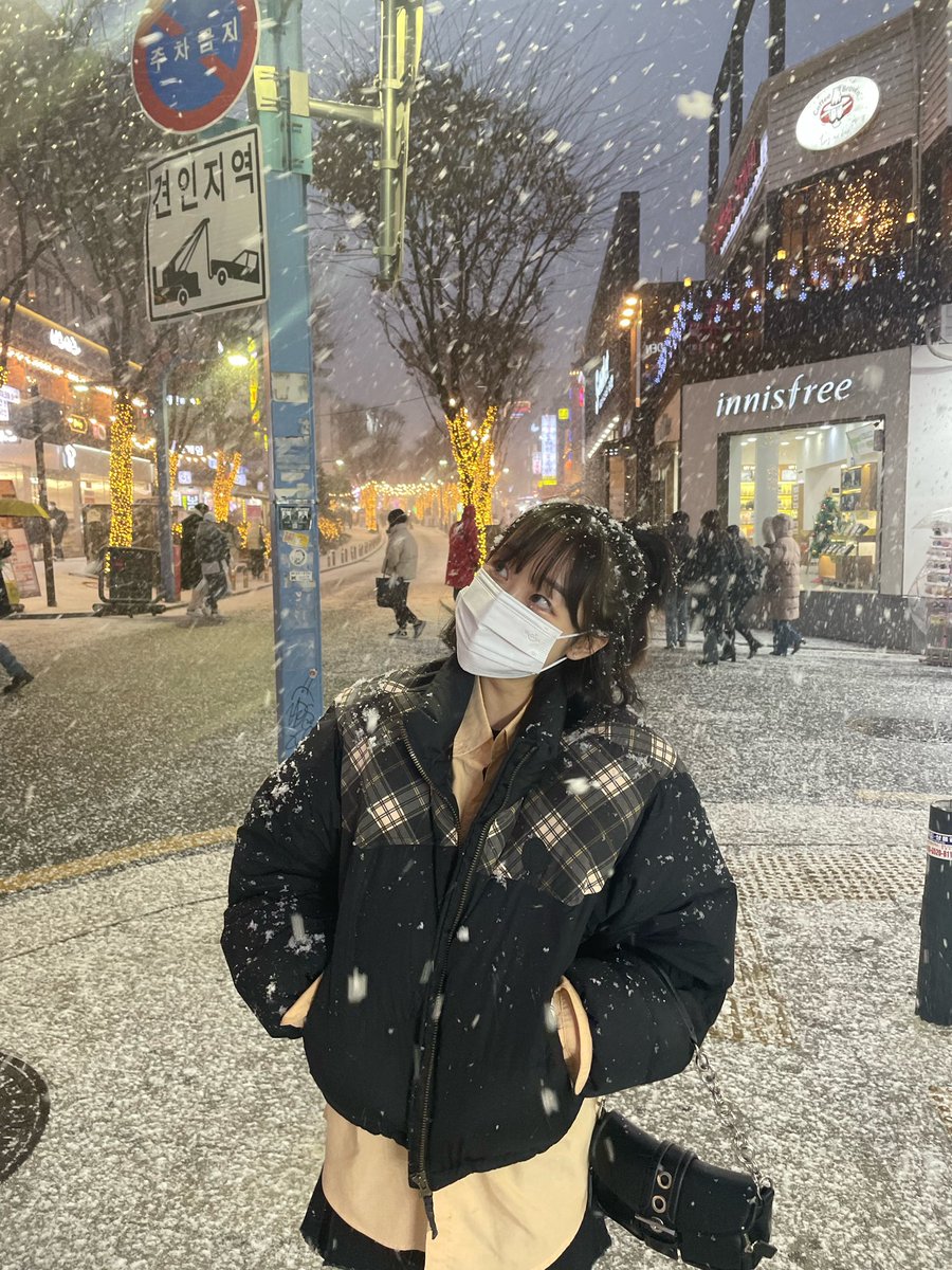 눈이다!!!!!!!!!!!!!!!!!  ❄️