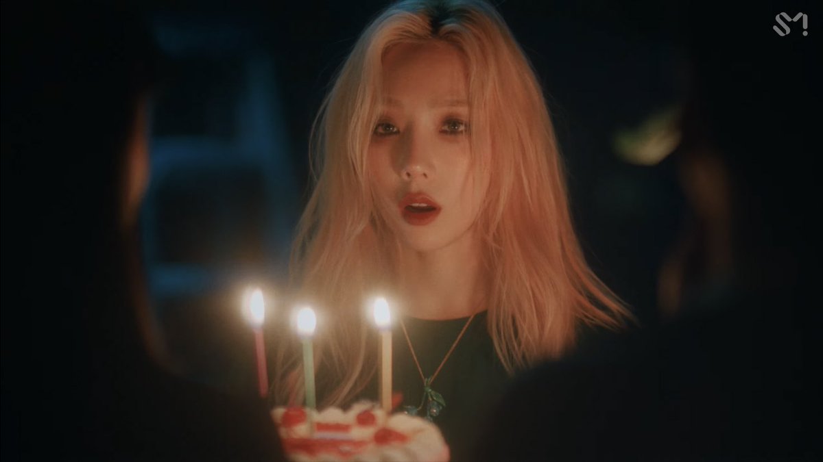 309xoxo's tweet photo. 휙휙 바뀌는 얼굴 분위기 미쳤나 https://t.co/rB84OAmi8k