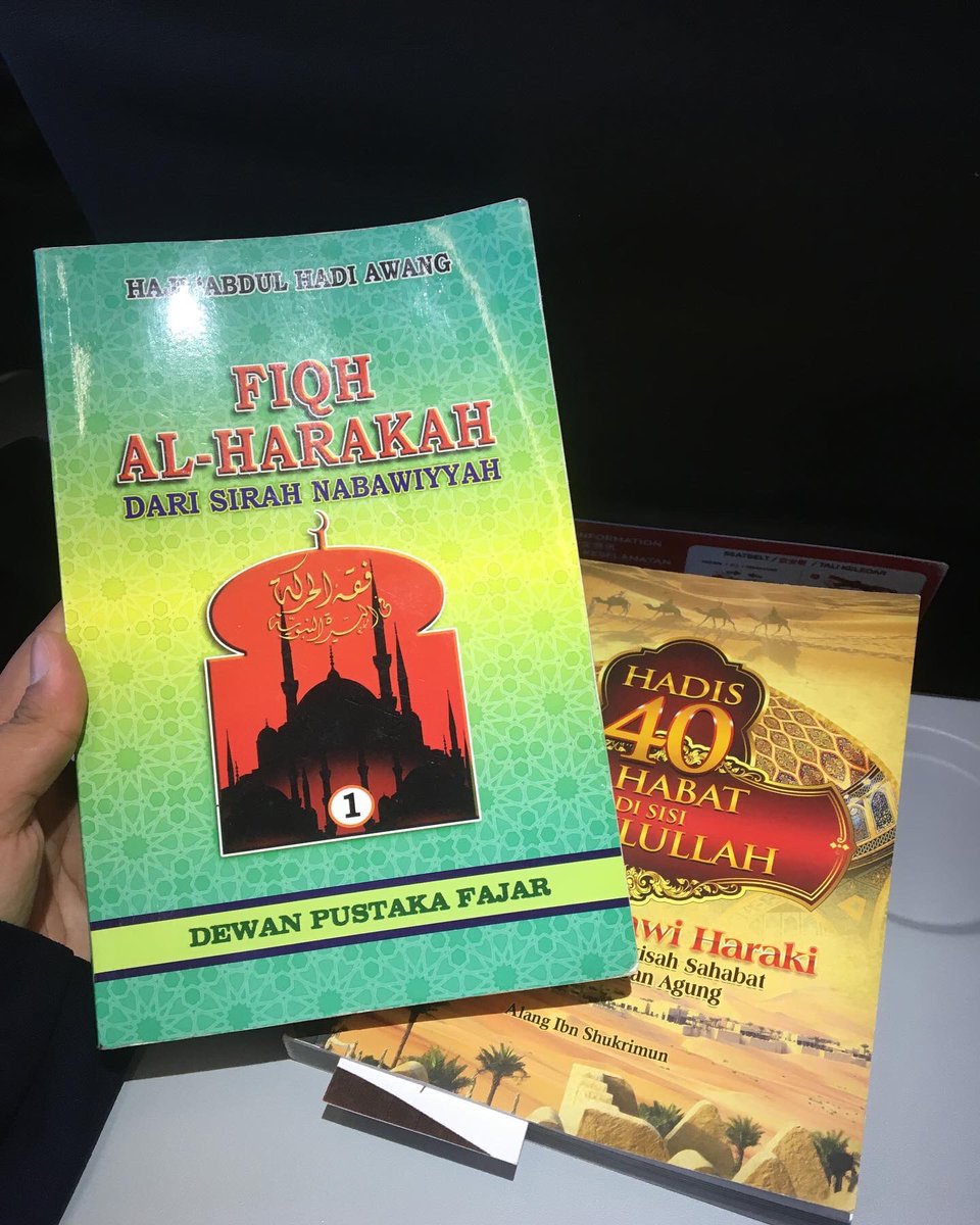 ainsafya's tweet photo. Sebagai pemimpin pula, uruskan perbezaan pendapat dengan berhemah kerana semua ahli inginkan yang terbaik untuk jemaah. Berbeza pendapat bukan bermaksud untuk menentang, tapi menjalankan hak sesama muslim untuk saling menasihati dan mengingatkan.

Semoga bermanfaat. 🍀 https://t.co/R18R08CsMM