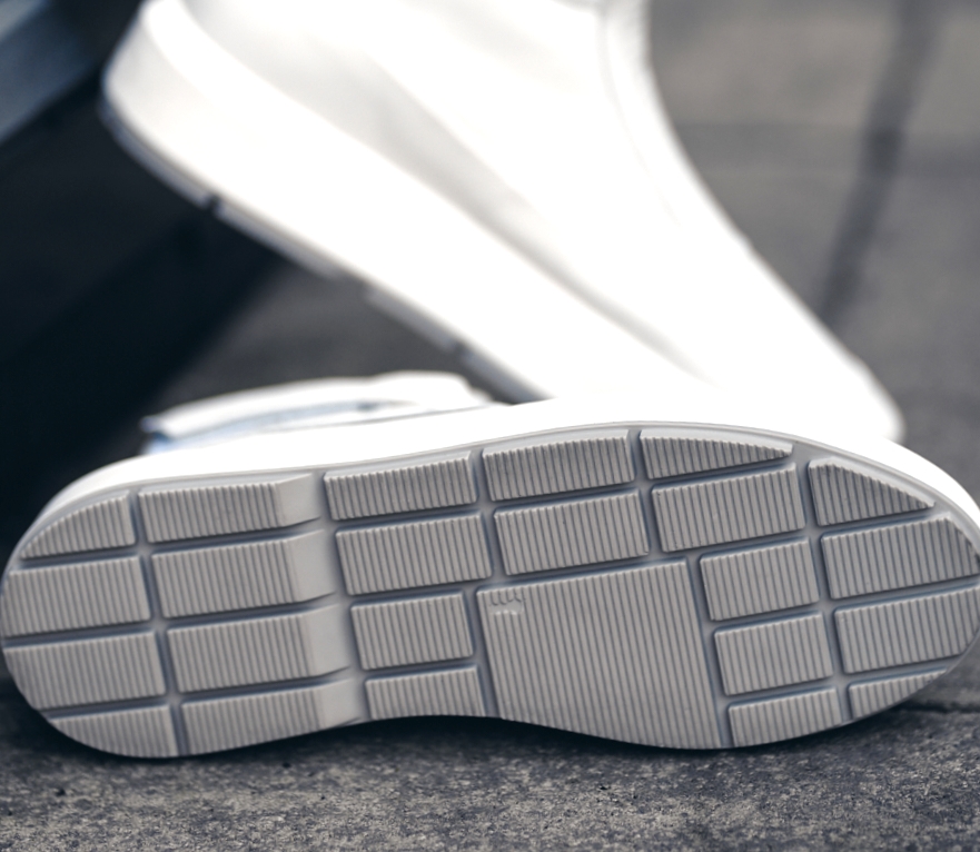 AfricanMinions's tweet photo. Pictured: The Jail Cell 
Long Walk sneakers put the 𝙎𝙤𝙪𝙡 in your sole with our unique keyhole and jail cell design, in honour of Africa's heroes imprisoned for freedom fighting. 

As you journey, the pattern fades, symbolizing breaking free of our imprisoned minds. 
#Design https://t.co/YpQYCe4Pd7