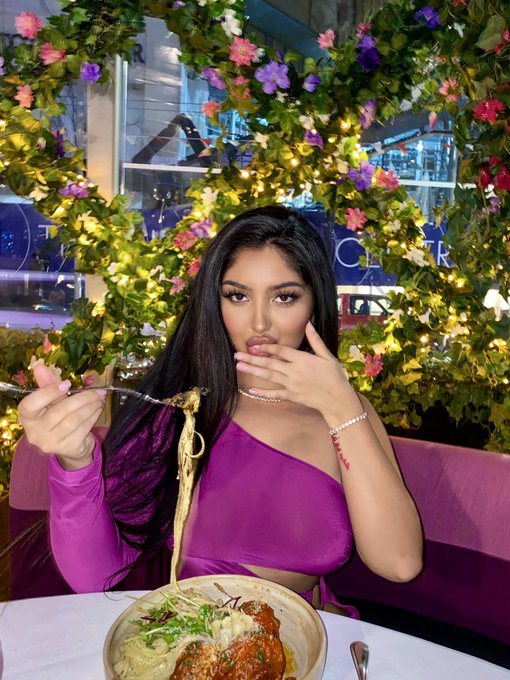 TW Pornstars - Ariana Sayani. Pictures and videos from Twitter. Page 6