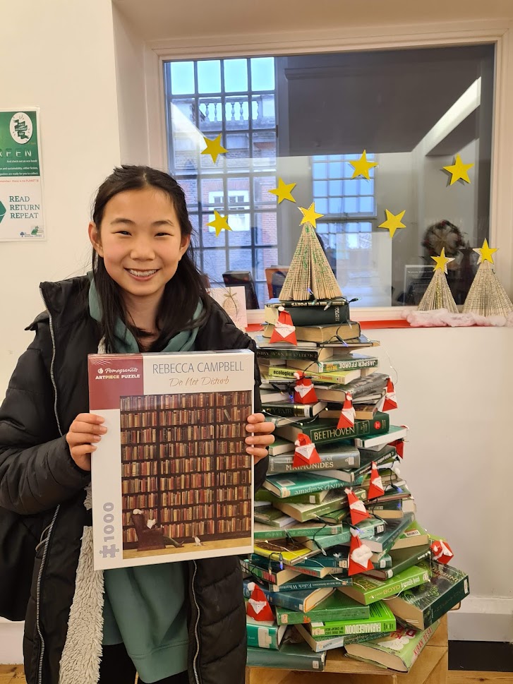 LibraryHbs's tweet image. Congratulations to the winner of our special Christmas Prize Draw in the Library, Jessica, 9.4. Thank you to all students who enjoyed the benefits of returning books in due time, thus contributing to the magical and rewarding joy of reading! 
Happy New Reads! #books @LibraryHbs